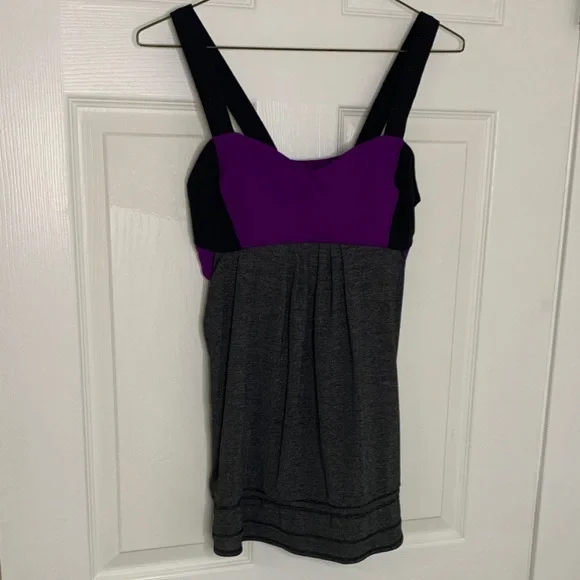 LULULEMON tank/bra 6 - Picture 2 of 5